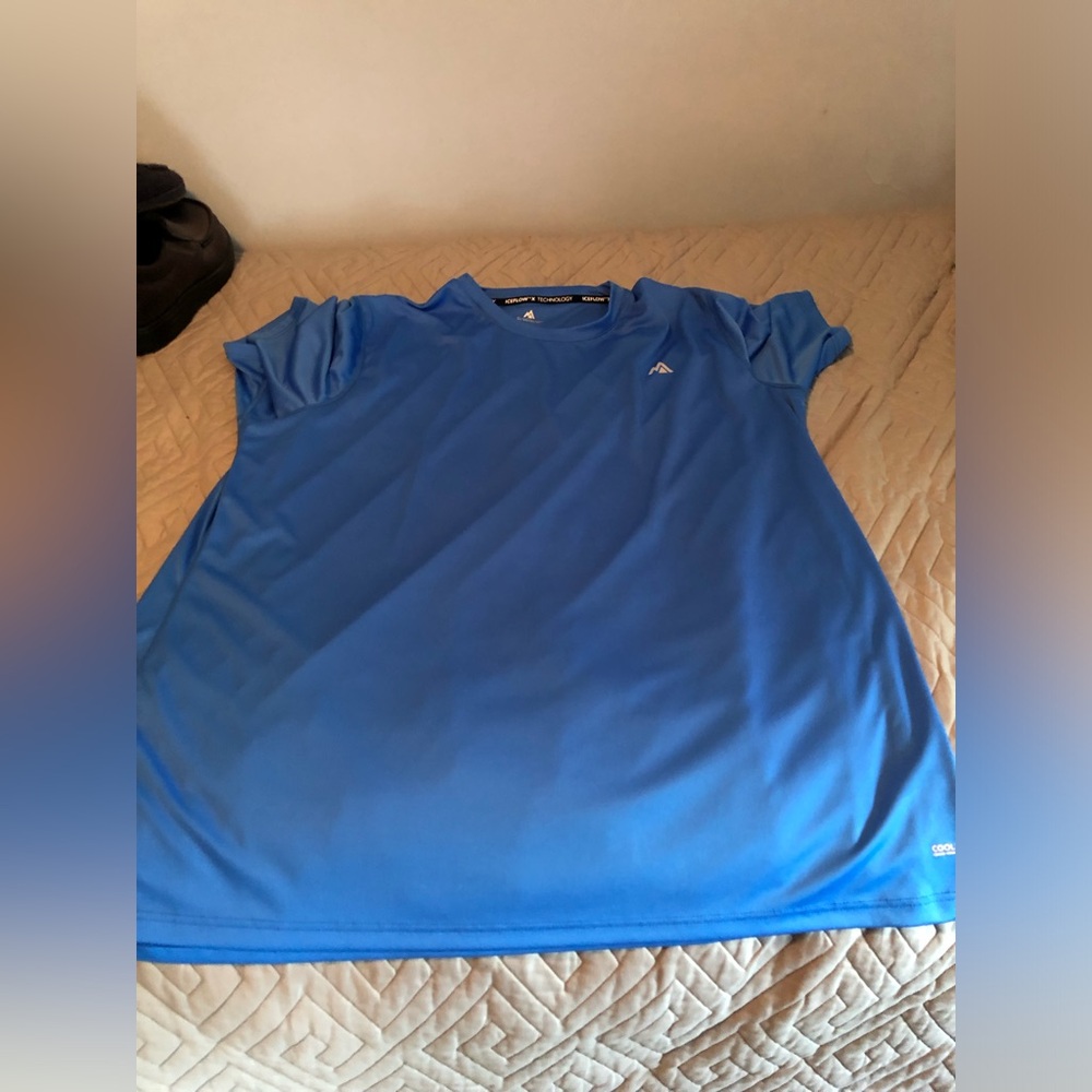 Mens t shirt